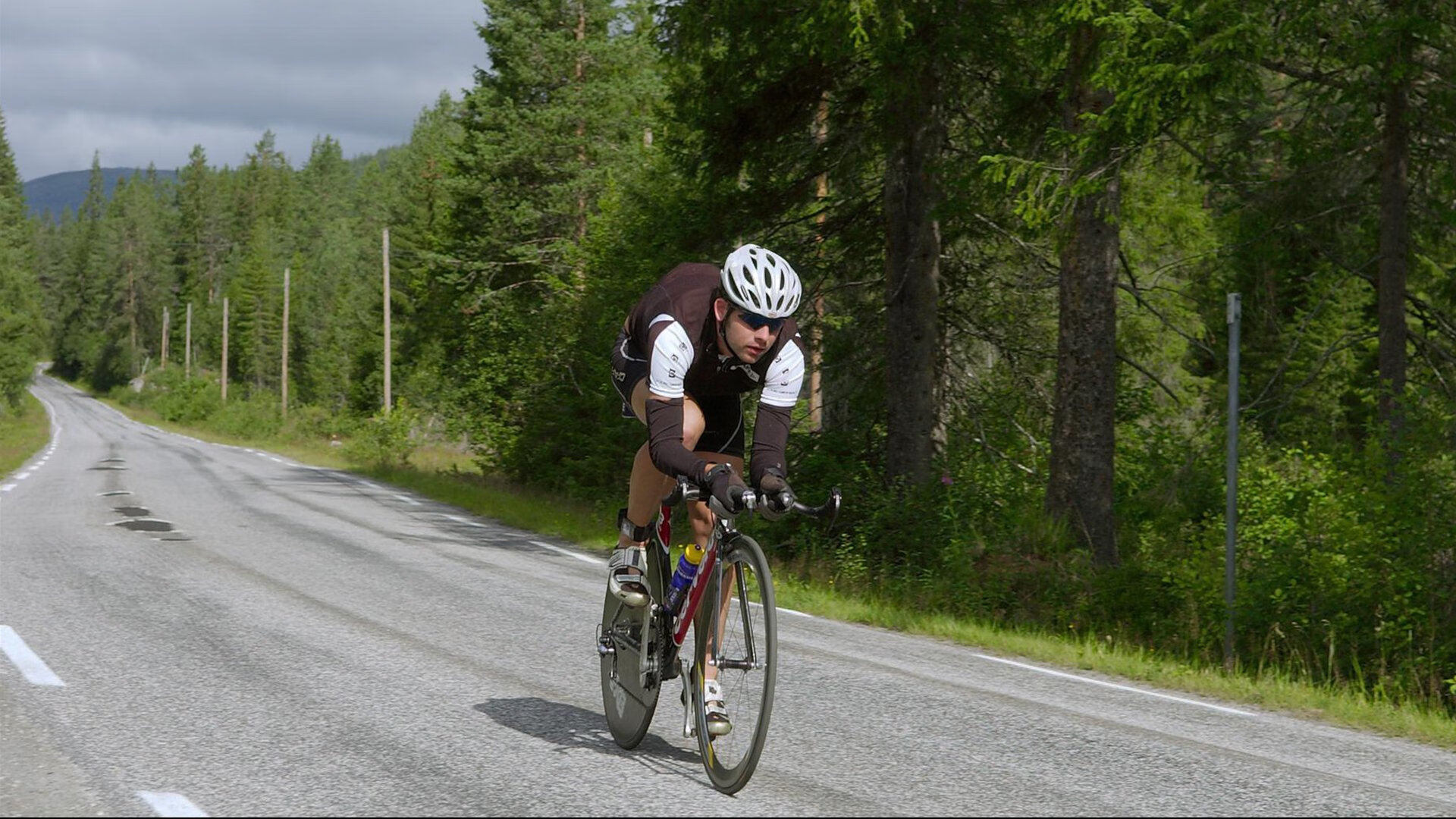 陈梦、孙颖莎联手双打默契十足，陈梦孙颖莎家境对比