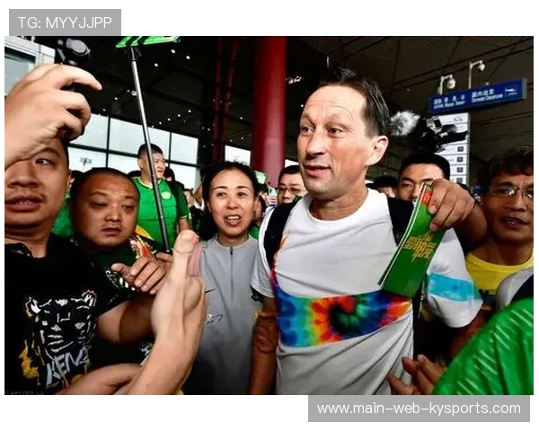 教练变粉丝，输球后第一件事是求合影！，教练教球